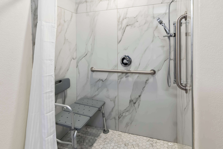 Bathroom 4, Spark by Hilton Wichita Falls, Wichita