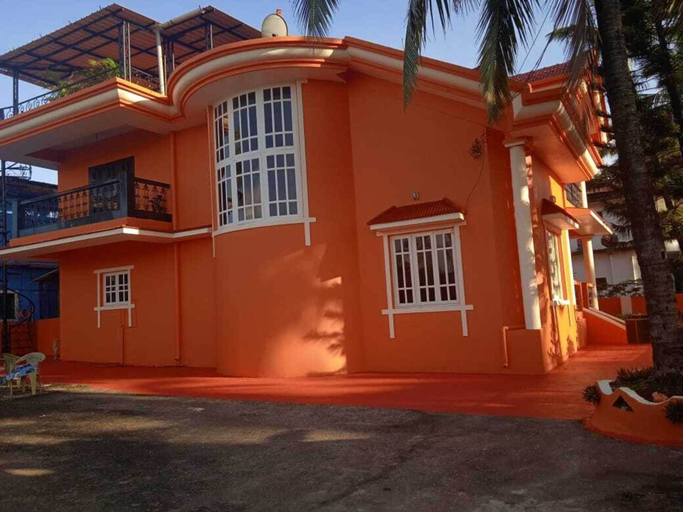 Exterior 2, Villa - Sleeps 8 - Garden - Parking - Patio, South Goa