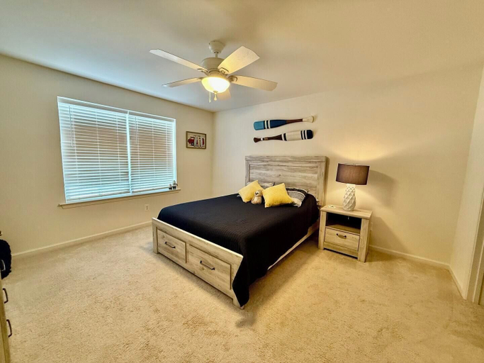 Bedroom 2, Cross Gate Road 38074, Sussex