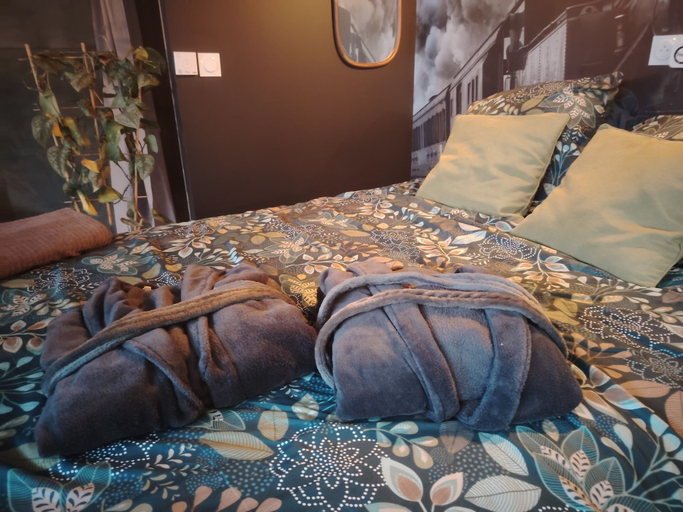 Bedroom 4, Suites Spa Détente de la lys, Nord