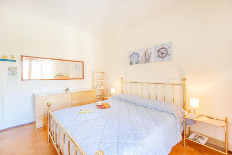 Room 5, Le Orchidee 14 con Vista Mare by Wonderful Italy, Imperia