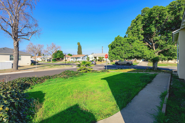 Others 4, Cozy & Stylish Home Spacious, Fully Equipped Stay, Los Angeles