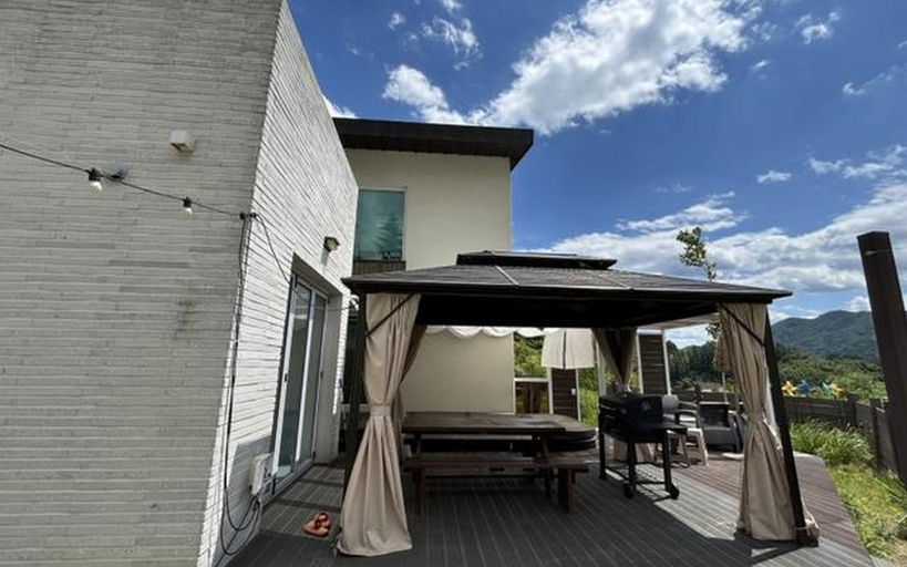 Others 2, Gapyeong Pool Villa Lavelo Pension, Gapyeong