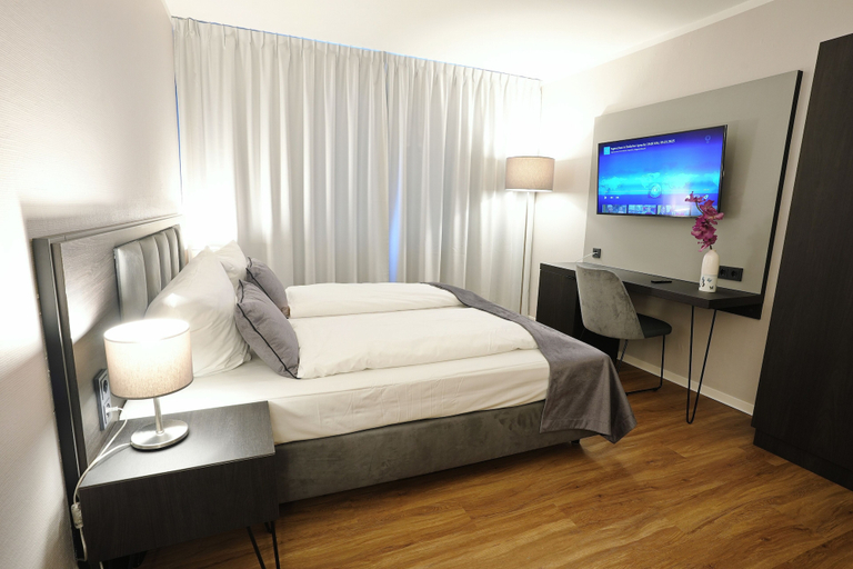 Bedroom 4, B99 Hotel, Offenbach am Main