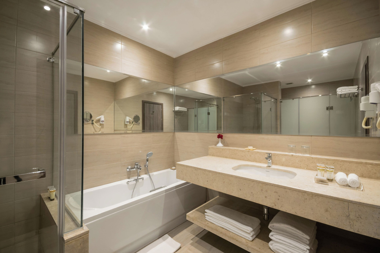 Bathroom 5, Steigenberger Alcazar, Sharm el-Sheikh