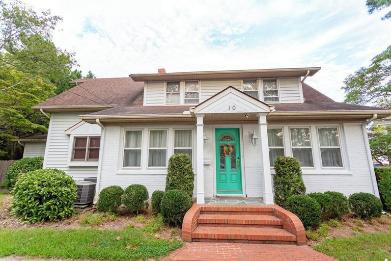 Exterior & Views, 4TH Street 10, Sussex