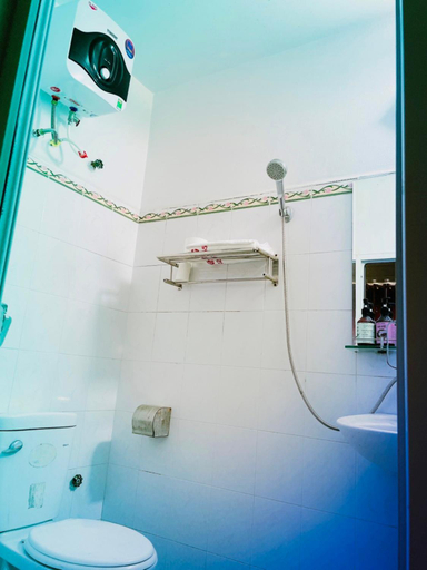 Bathroom 4, Thang Loi Hotel, Thanh Hóa City