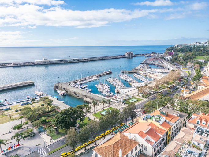 Exterior & Views 2, King David Suites 302 by Homie, Funchal