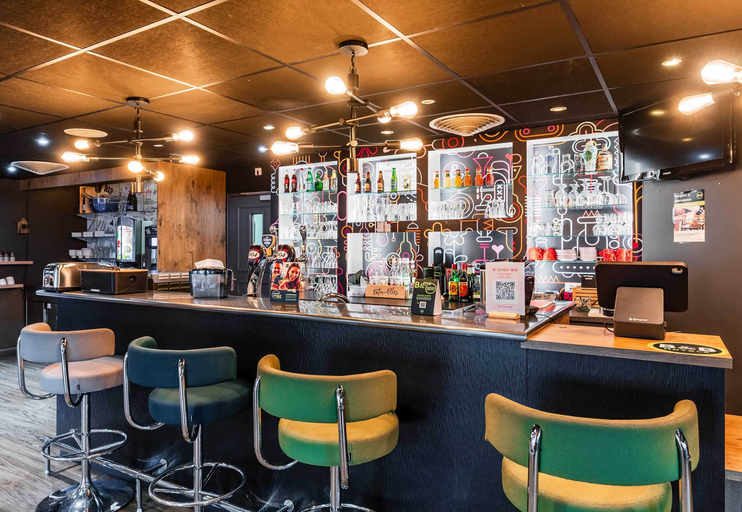 Food & Drinks 4, B&B Hotel Thionville Yutz Route Du Luxembourg, Moselle