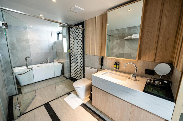 Bathroom 5