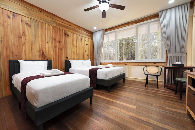 Bedroom 2, The Brent Guest House, Baguio City