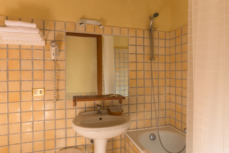 Bathroom 5, Antica Locanda Palmieri, Rome