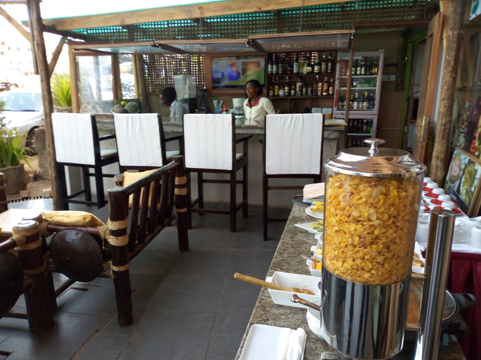Food & Drinks 5, Entebbe Fligh Motel, Entebbe
