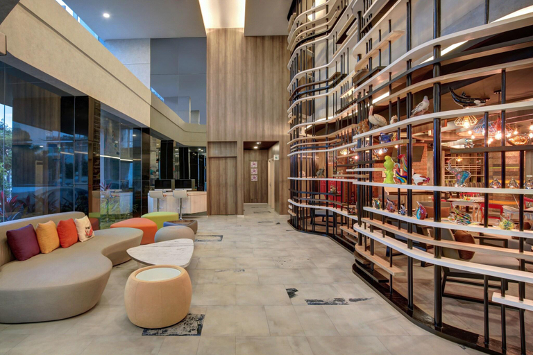 Public Area 5, ibis Styles Makassar Sam Ratulangi, Makassar