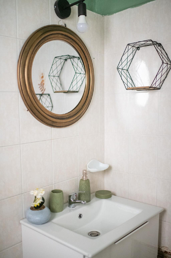 Bathroom 2, Relax city apartment, West Greece