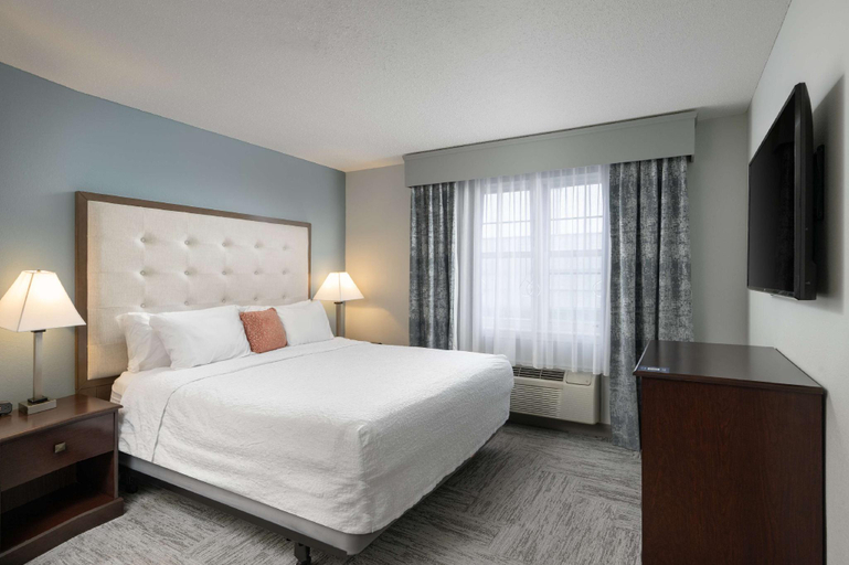 Bedroom 12