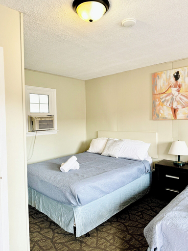 Bedroom 2, Confessions INN The Rain, Niagara
