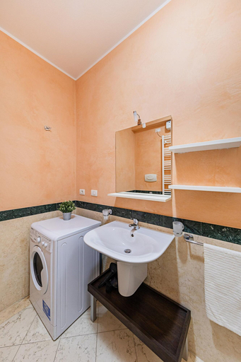 Room 5, Residenza Miralago With Pool - Studio Apartment With Lake View, Brescia