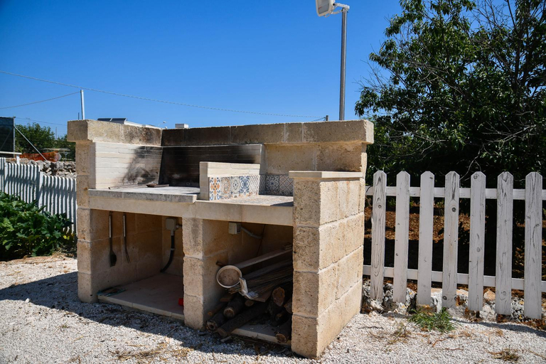 Others 5, Trulli Donna Isabella 2, Bari