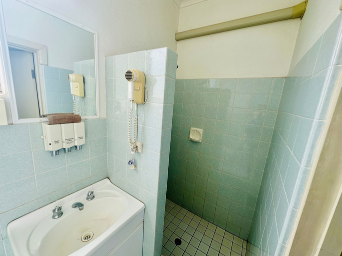 Bedroom 4, Wattle Tree Motel, Cootamundra