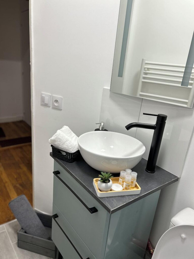Bathroom 3, APPARTEMENT PARIS CDG COSY ET LUMINEUX, Seine-Saint-Denis