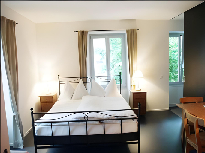 Bedroom 8