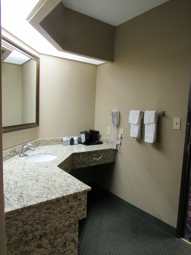 Bathroom 25
