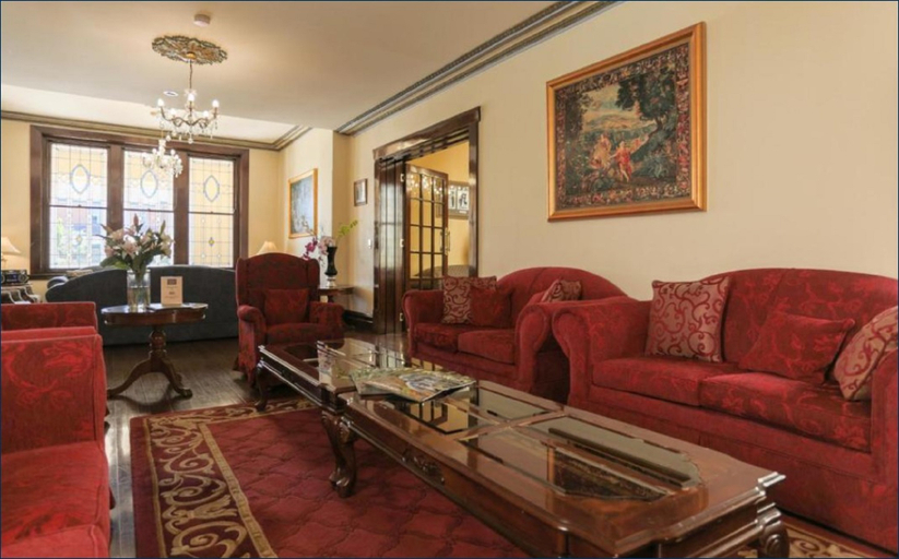 Public Area 2, Palais Royale, Blue Mountains