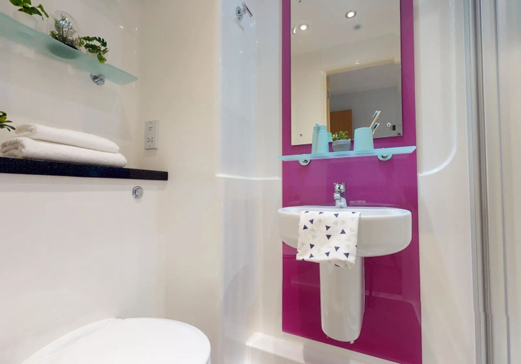 Bathroom 3, Penworks House, Birmingham