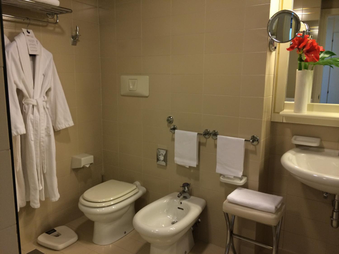 Bathroom 6