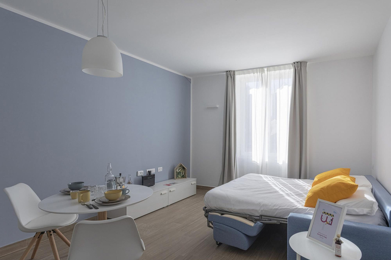 Bedroom 1, Studio des Couleurs in Genova, Genova