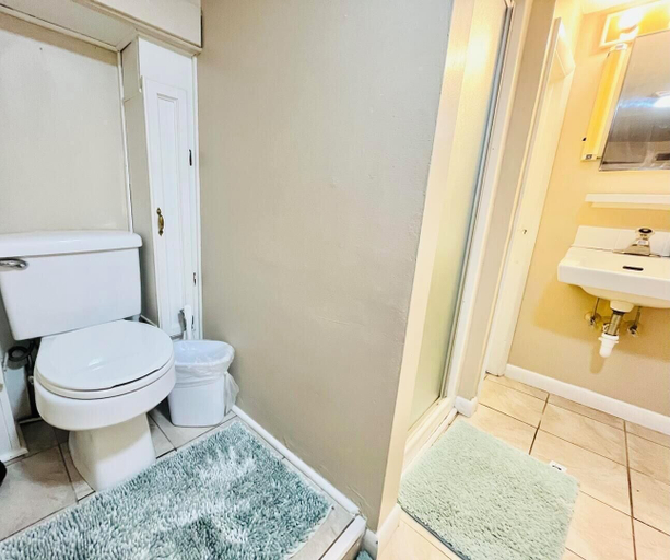 Bathroom 3, Maryland Avenue 58 #6, Sussex