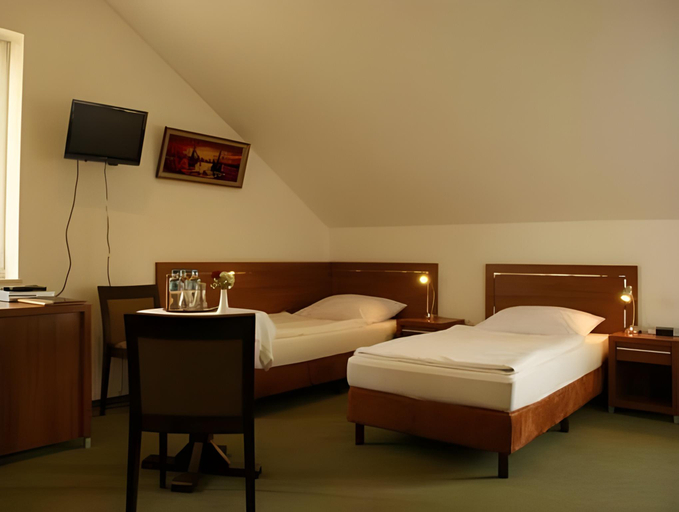 Bedroom 8