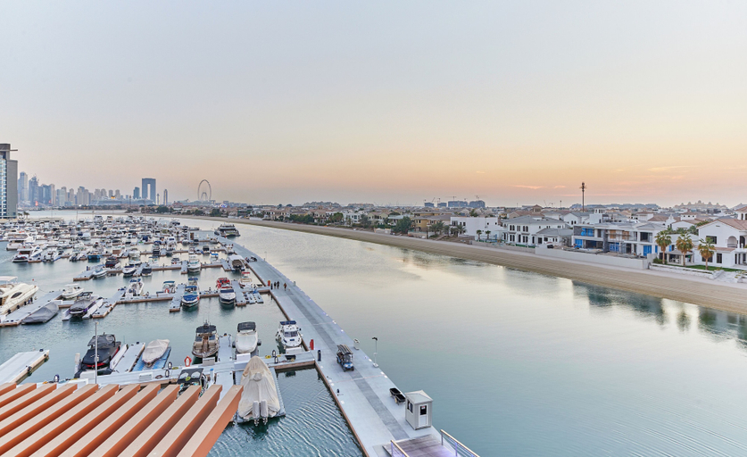 Sport & Beauty 3, bnbme | Palm Views West | STUDIO, Dubai