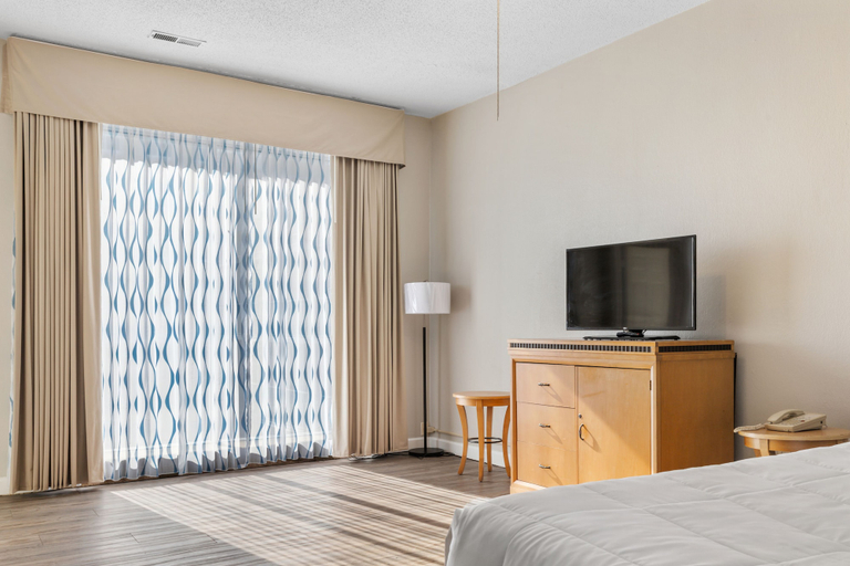 Bedroom 2, Atlantic crest inn and suites, Horry