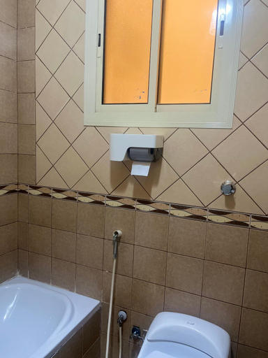 Bathroom 2, الدار الجميلة دار هند تبعد عن الحرم 12 دقيقة, Al Madinah Al Munawwarah