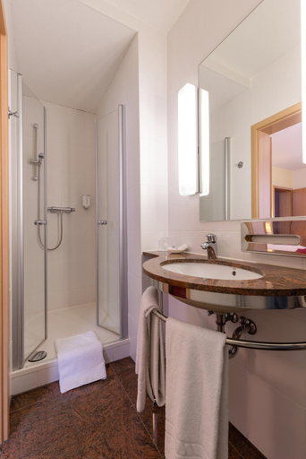 Bathroom 4, Hotel An der Eiche, Kulmbach