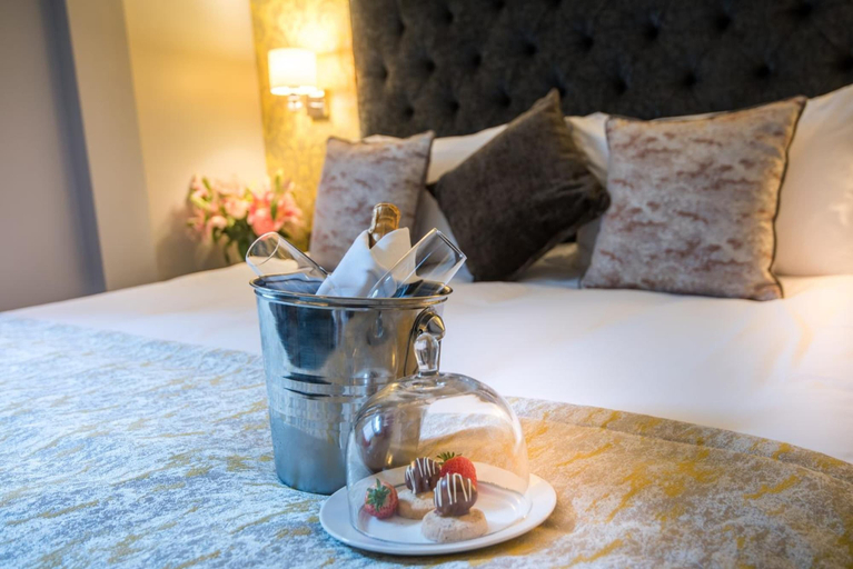Bedroom 2, Shipquay Boutique Hotel, Derry and Strabane