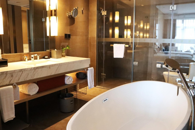 Bathroom 5, Jinyun Jingjiang International Hotel, Lishui
