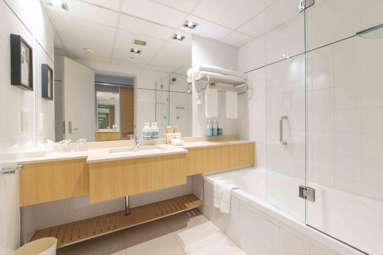 Bathroom 26