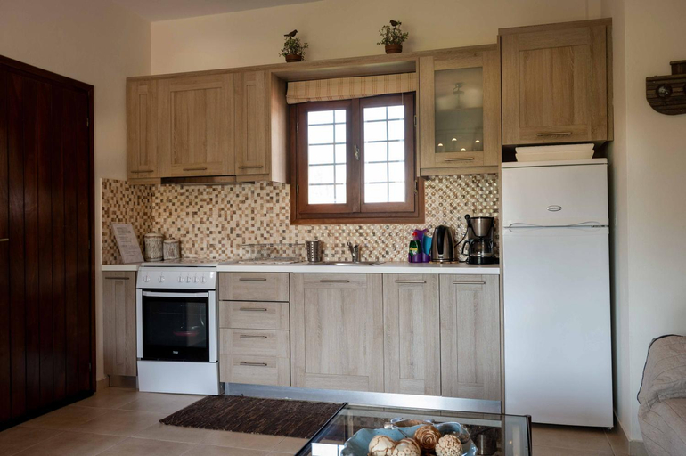 Others 3, Melograno Apartments and Studios, Thessaly