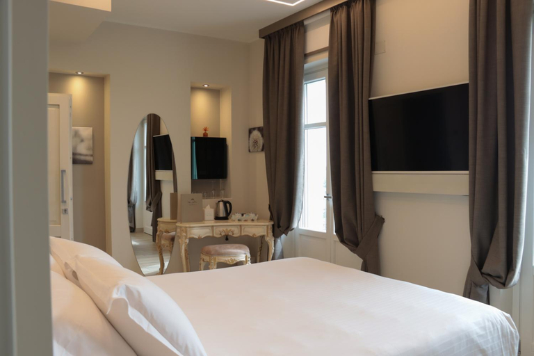 Bedroom 12