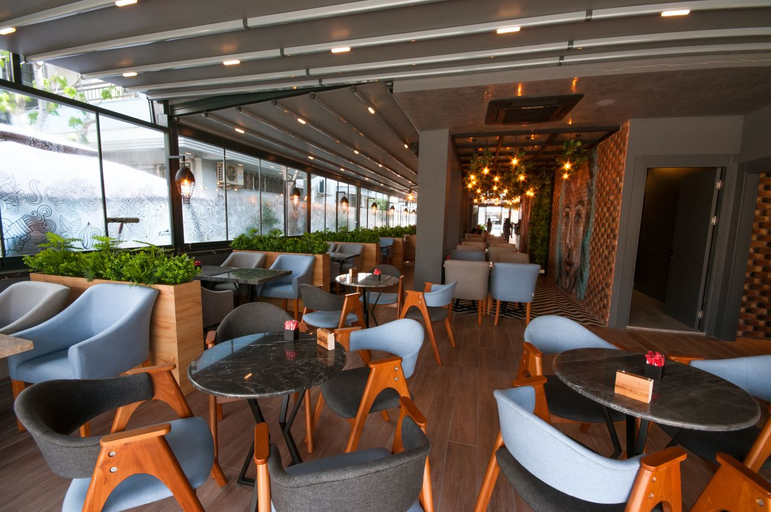Food & Drinks 4, ルイス オテル, Gaziemir