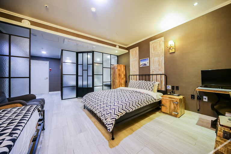 Bedroom 2, Changwon Sangnamdong Heritage Hotel, Changwon