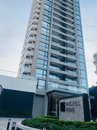 Others 2, Top Rentals Brickell, Tigre