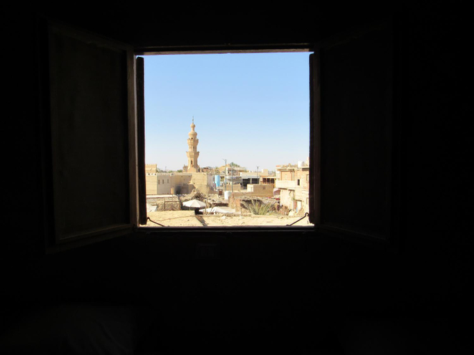 Others 2, Lotus House, Siwa