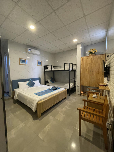 Bedroom 6