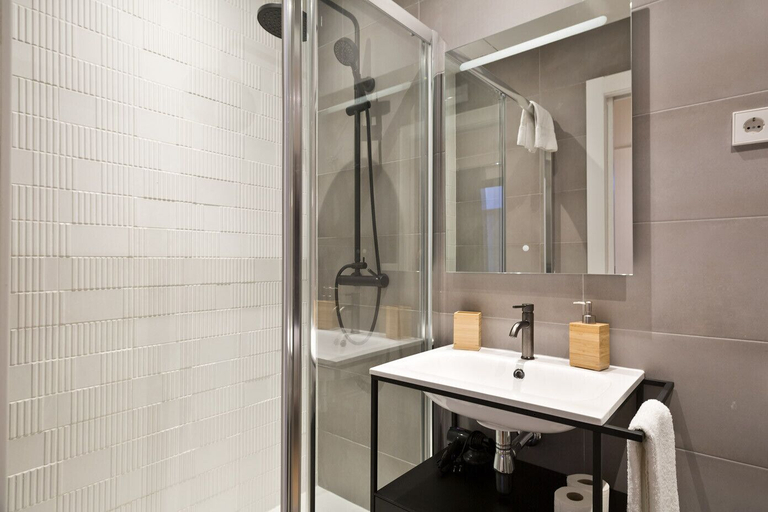 Bathroom 3, Arte Suites by Olala Homes, Barcelona