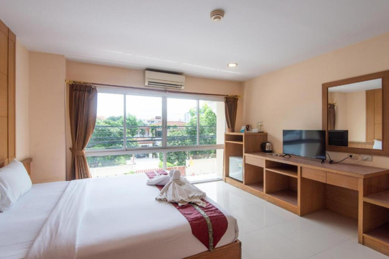 Bedroom 13