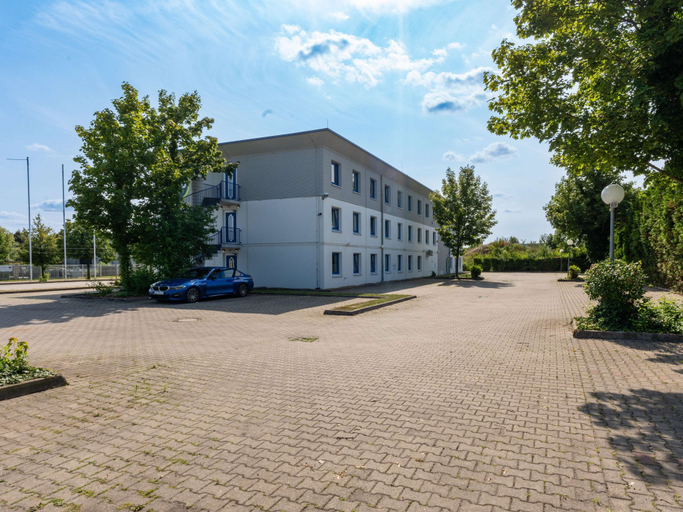 Exterior & Views 2, B&B HOTEL Magdeburg-Barleben, Börde